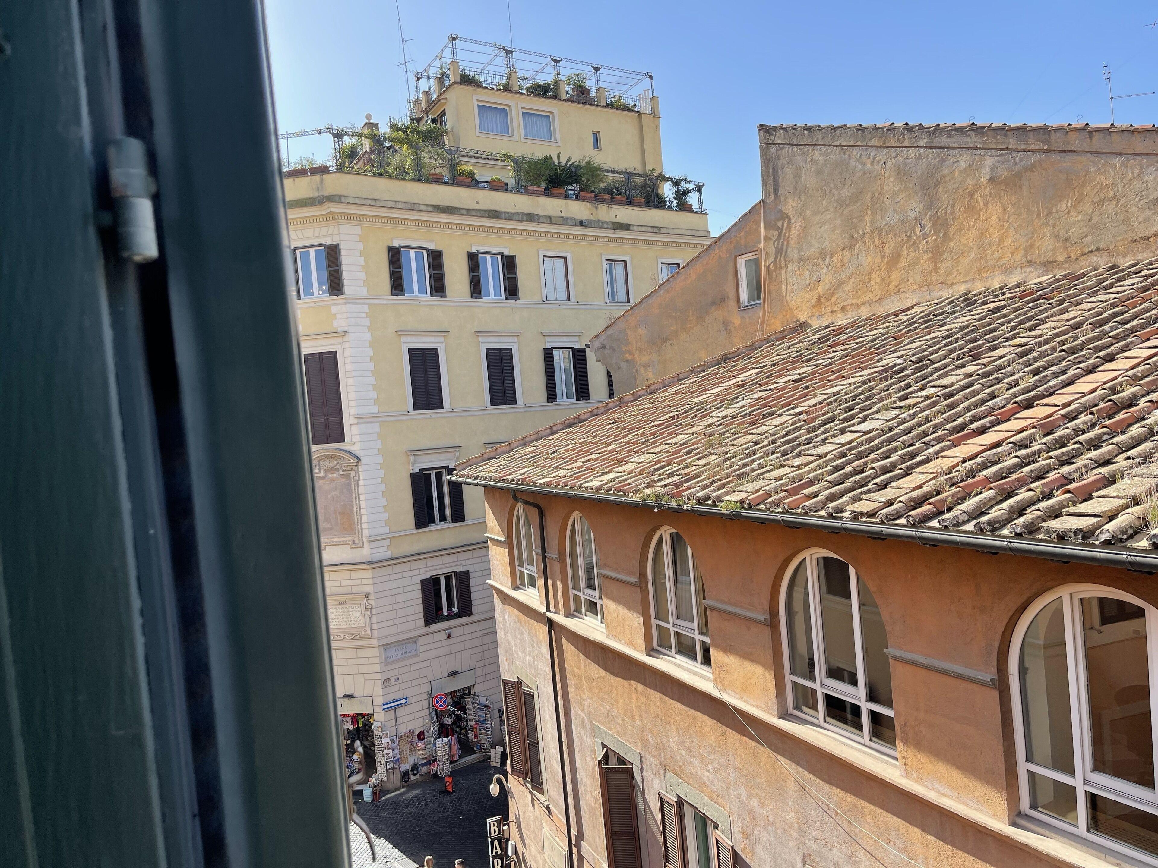 Palazzetto Trevi, Rome